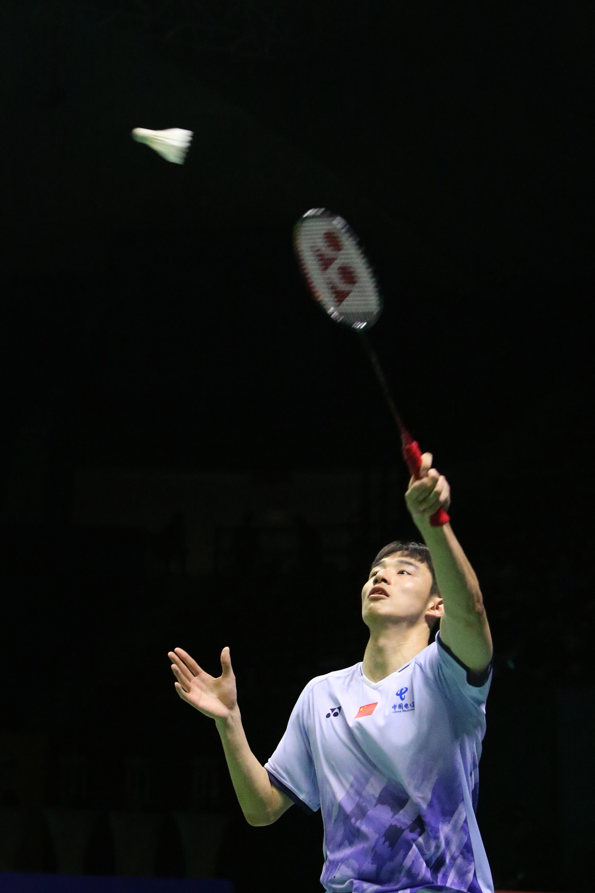 泰国羽毛球选手在半决赛中惨遭淘汰，遗憾无缘决赛