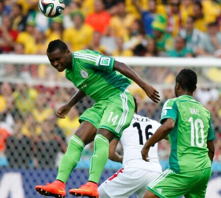 包含波黑国家队客场逼平，积分保持平稳的词条