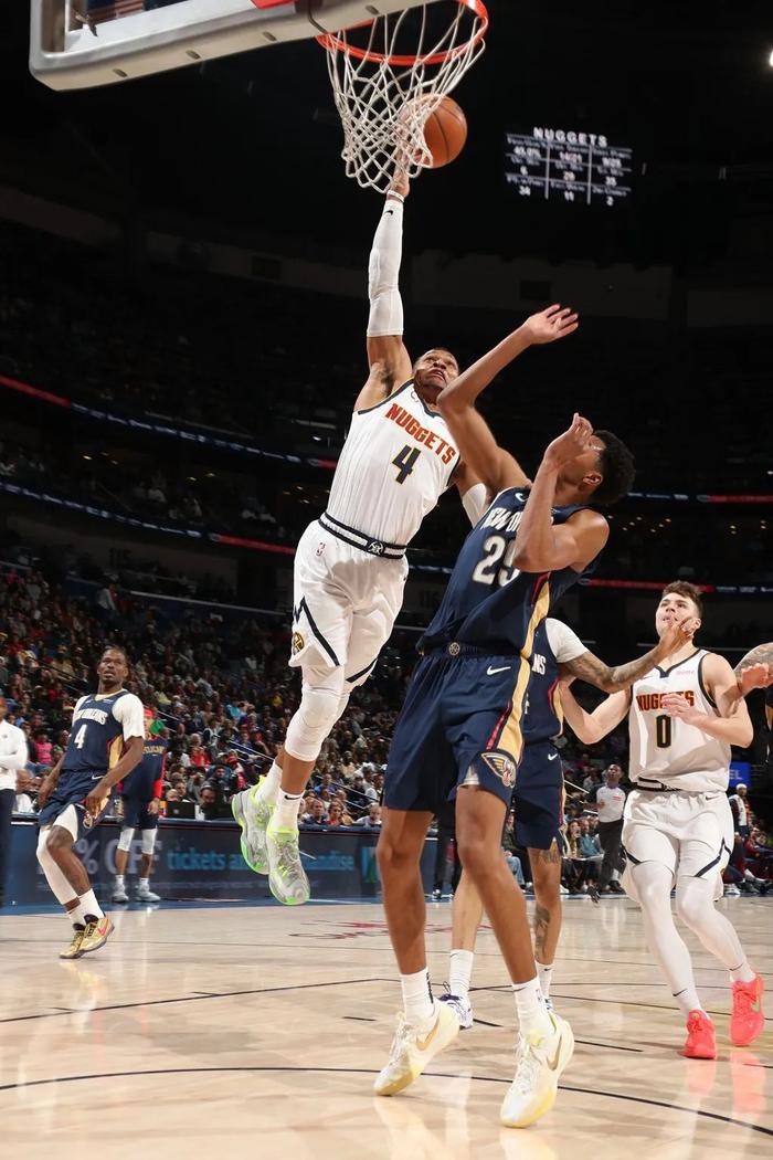 格林狂砍助攻爆棚分，掘金迎来新赛季高光！